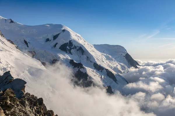 Mraky Mlha Blízko Dome Gouter Bosson Ledovec Mont Blanc Masiv — Stock fotografie