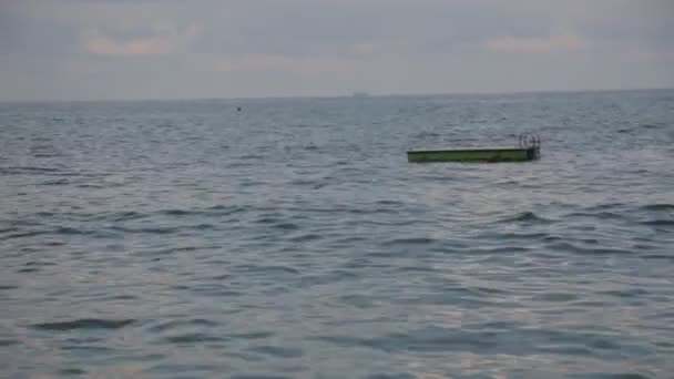 Small Swimming Platform Waves Tyrrhenian Sea Savona Seashore Italy — Stock Video