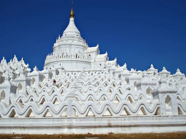 Bílá Pagoda Hsinbyume Mya Thein Tan Kterou Král Postavil Pro — Stock fotografie