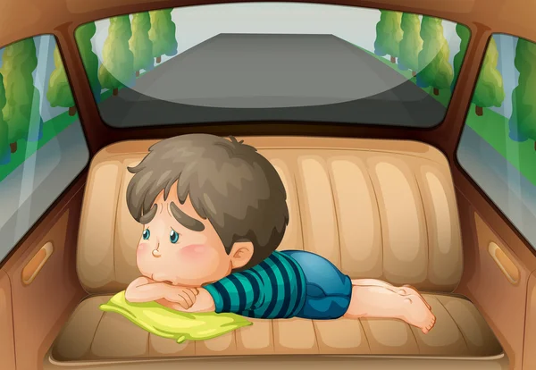 Muchacho triste en la parte trasera del coche — Vector de stock