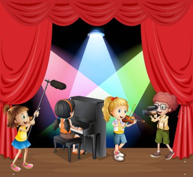 Pek çok çocuk Sahne Alanı'nda müzik 