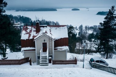Tampere bölgesinde Pispalan eski evler. Finlandiya