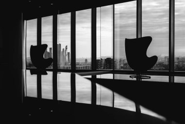 Boş sandalye İş Merkezi