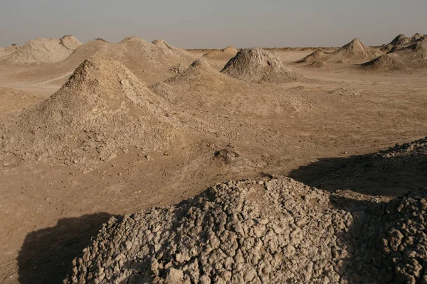 Qobustan modder vulkanen in Azerbeidzjan. Basalten zuilen. Stockfoto