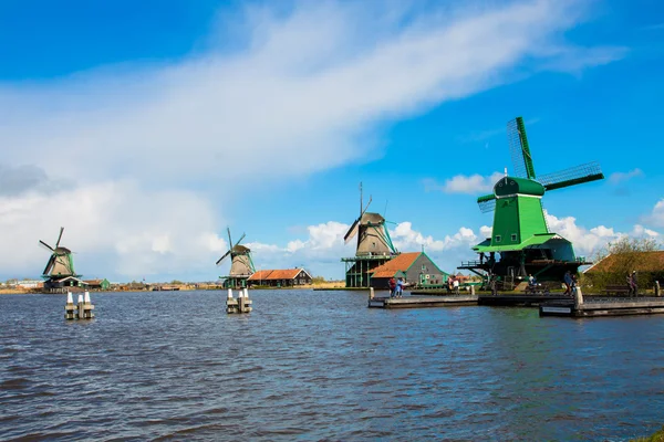 Canals and windmills. — Stock Photo, Image