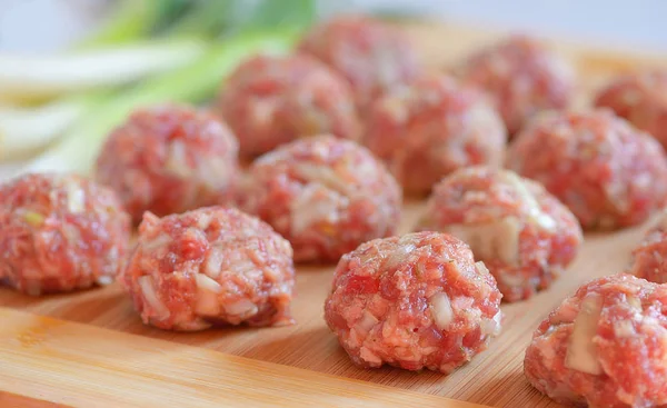 Raw Uncooked Meatballs — Stock Photo, Image