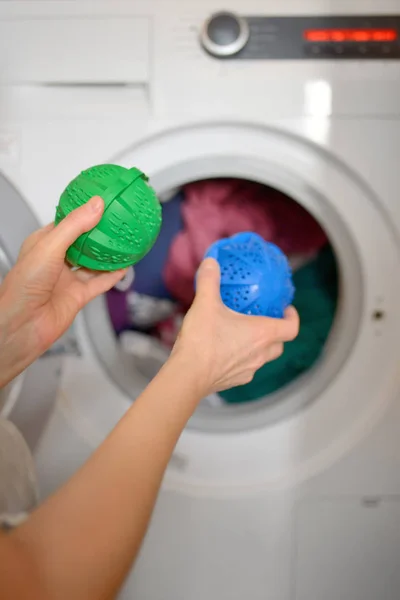 Tvättservice eko tvätt sfärer — Stockfoto