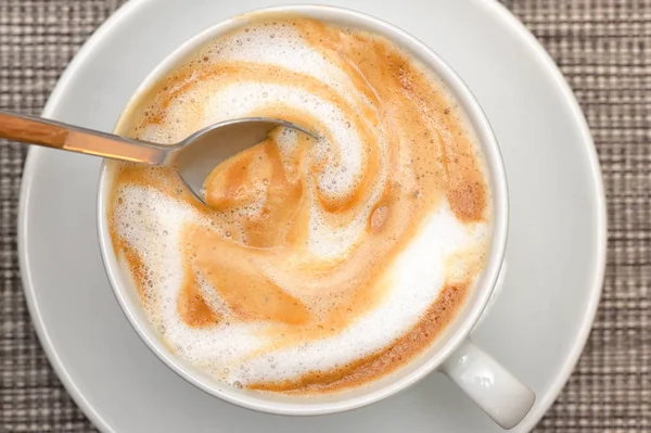 Caffè con latte e schiuma — Foto Stock