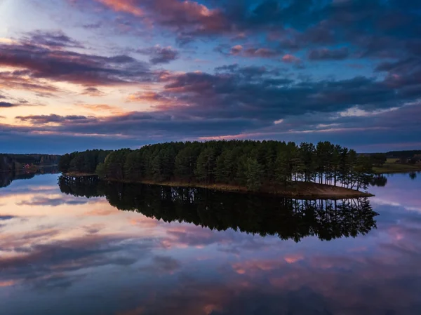 Beautiful Aerial Evening View Lake Island — Stock Photo, Image