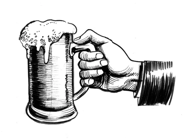 Die Hand Hält Einen Bierkrug Schwarz Weiße Tuschezeichnung — Stockfoto