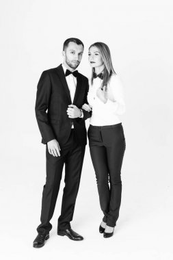 Şık genç çift, güzel kadın ve yakışıklı bir adam portresi