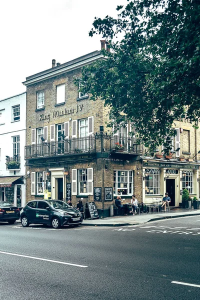 King William IV Pub, Hampstead High Caddesi, Londra — Stok fotoğraf