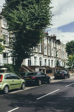Londra / UK-30 / 07 / 18: bir dizi tipik İngiliz Gürcü teras evleri. Teras evi, Avrupa kökenli bir orta yoğunluklu konut türüdür ve bu sayede birbirine bağlı konutlar yan duvarları paylaşır.