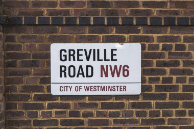 Londra / UK-30 / 07 / 18: Greville Road tabelası, St John 's Wood, Westminster Şehri