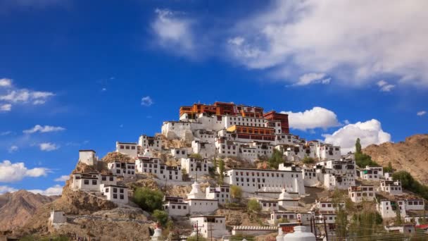 4 k Timelapse av Thiksey kloster, Leh Ladakh, Jammu och Kashmir, Indien — Stockvideo