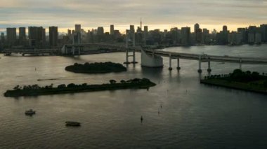 4k gün gece timelapse Gökkuşağı Köprüsü, Tokyo, Japonya