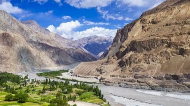4 k Turtuk Timelapse Köyü, Diskit, Jammu ve Keşmir, Hindistan 