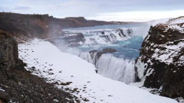 Kışın Gullfoss Şelalesi, İzlanda
