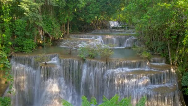 Huai Mae Khamin Waterfall Srinakarin Dam National Park Kanchanaburi Thailand — Stockvideo