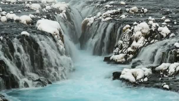 Водопад Бруарфосс Зимой Рейкьявик Исландия — стоковое видео