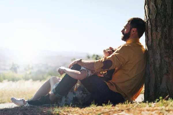 Charming Couple Man Woman Wearing Casual Clothes Sitting Tree Natural — Stock Photo, Image