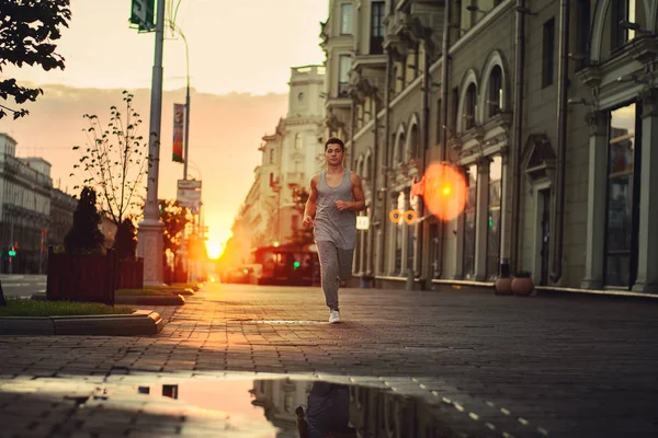 The Men is running in the morning athletic — Stock Photo, Image