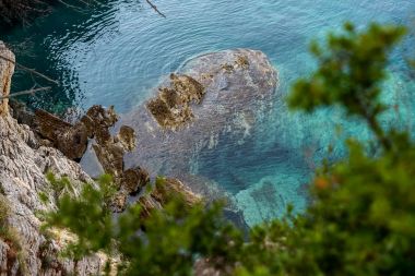 Petrovac Karadağ tatil beldelerine deniz manzarası