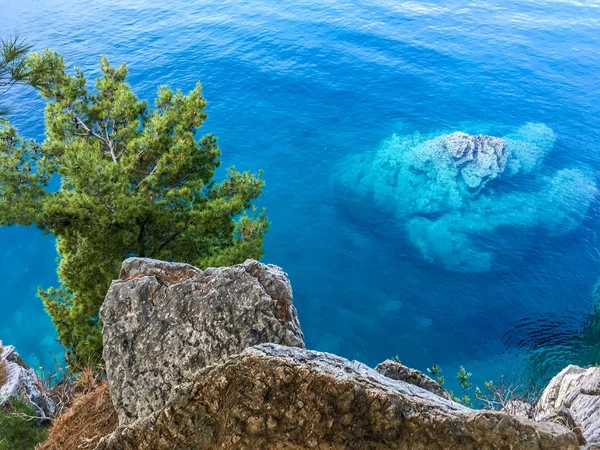 黑山Petrovac度假胜地的海景 — 图库照片