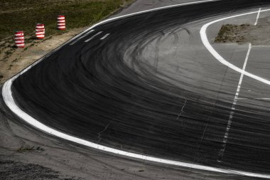 Hızlı parça drift yarış