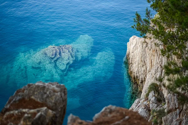 黑山Petrovac度假胜地的海景 — 图库照片