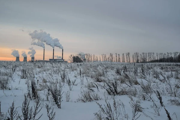 Fabriekspijpen Tegen Lucht Winter — Stockfoto