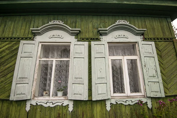 Rustikální Dřevěná Okna — Stock fotografie
