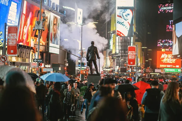 New York Times Square Lidé Deštníky — Stock fotografie