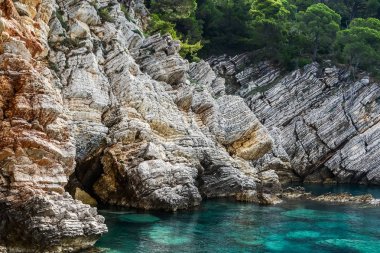 Petrovac Karadağ tatil beldelerine deniz manzarası