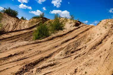 Dik tırmanış taş ocağı kum test sürüşü