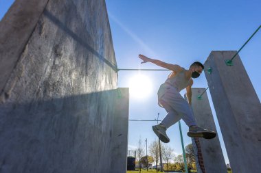 Güvenli bir spor salonu.