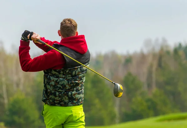 Jugador durante un partido de golf durante un golpe —  Fotos de Stock