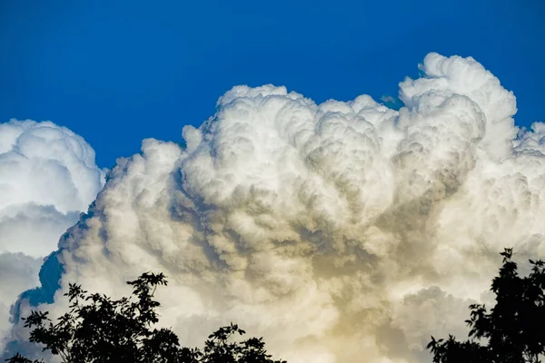 Abstrakt kumulus moln himmel — Stockfoto