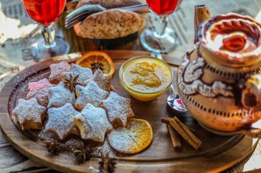 Rustik kurabiyeleri zencefilli reçel ile tedavi ediyor