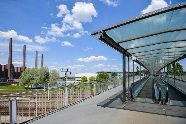 Widok na starą fabrykę Volkswagena.Wolfsburg, Niemcy, 19 maja 2016 — Zdjęcie stockowe