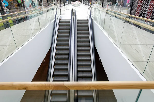 Empty Shopping in the Center. Belarus. Minsk - 14 May 2020 — Stock Photo, Image