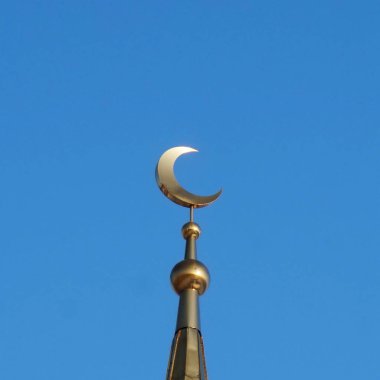 Islam. Cami. Altın Hilal.