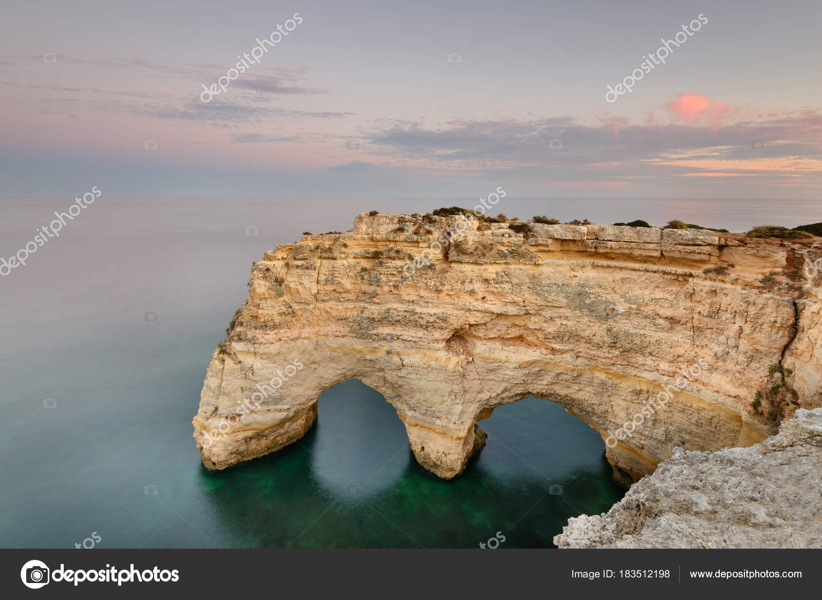 Incroyable Coucher Soleil Sur Plage Marinha Dans Algarve