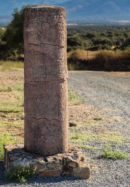 Neron, Roma kilometre taşı