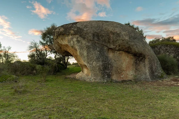 Paisaje en el Área Natural de Barruecos — Foto de Stock