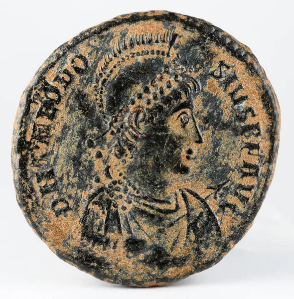 Római érme a Theodosius én előlapon — Stock Fotó