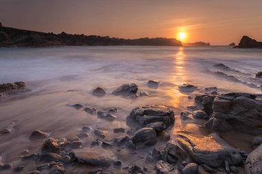 Günbatımı Portio Beach