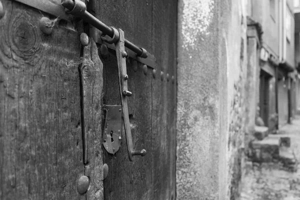 旧式なドアのロック — ストック写真