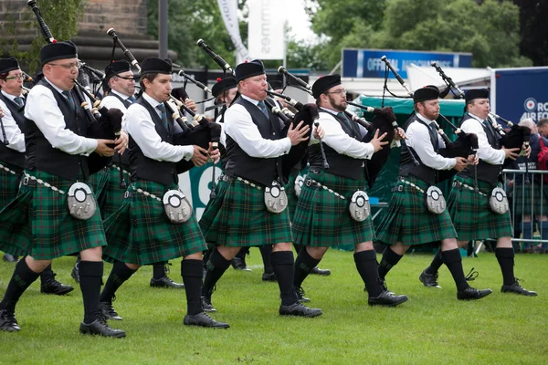 2016 Dünya Boru Grubu Şampiyonası sırasında Kanada 'dan Kuzey Stratton Boru Grubu. Şampiyonalar 12 ve 13 Ağustos tarihlerinde Glasgow Green Scotland 'da gerçekleşti..