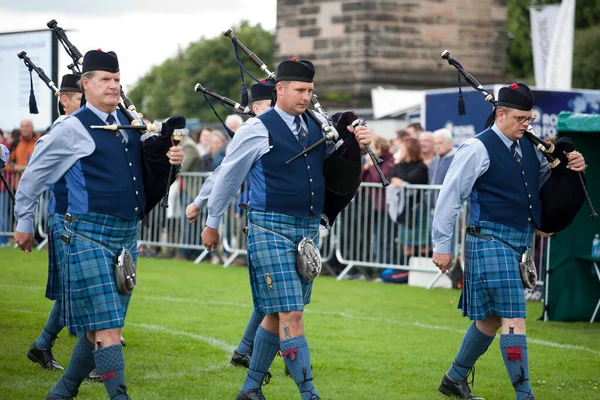 2016 Dünya Boru Grubu Şampiyonası 'nda RAF Halton Boru ve Davulları. Şampiyonalar 12 ve 13 Ağustos tarihlerinde Glasgow Green Scotland 'da gerçekleşti..